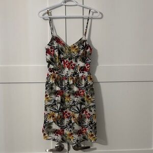 Dynamite Like New Floral Tropical Tie-Back Sundress